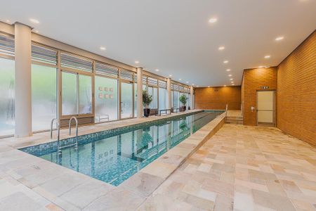 Apartamento à venda com 270m², 3 quartos e 4 vagasPiscina Coberta