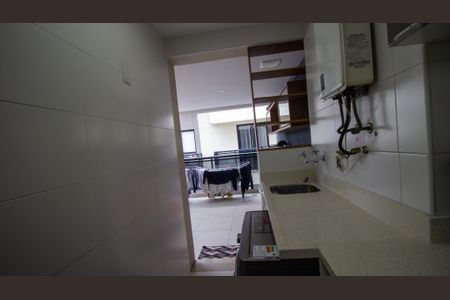 Apartamento à venda com 78m², 2 quartos e 2 vagasCozinha e Área de Serviço