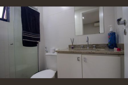 Apartamento à venda com 78m², 2 quartos e 2 vagasBanheiro da Suíte 2