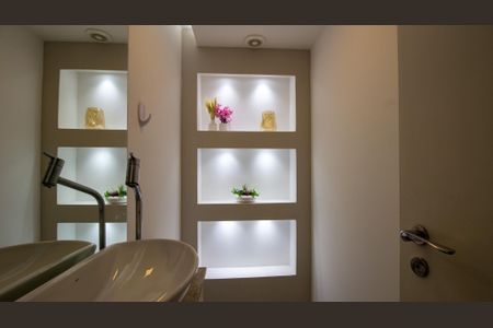 Apartamento à venda com 78m², 2 quartos e 2 vagasLavabo