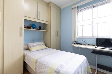Apartamento à venda com 64m², 3 quartos e 1 vagaQuarto 2