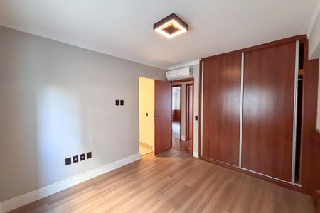 Apartamento à venda com 108m², 3 quartos e 2 vagas Apartamento à venda com 108m², 3 quartos e 2 vagasQuarto 3