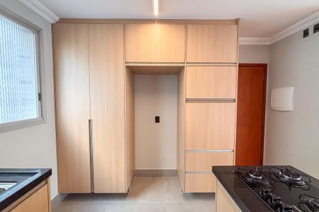 Apartamento à venda com 108m², 3 quartos e 2 vagas Apartamento à venda com 108m², 3 quartos e 2 vagasCozinha