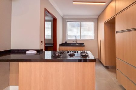 Apartamento à venda com 108m², 3 quartos e 2 vagas Apartamento à venda com 108m², 3 quartos e 2 vagasCozinha