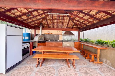 Apartamento para alugar com 200m², 3 quartos e 3 vagas Apartamento para alugar com 200m², 3 quartos e 3 vagasÁrea comum