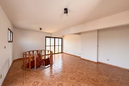 Apartamento para alugar com 200m², 3 quartos e 3 vagas Apartamento para alugar com 200m², 3 quartos e 3 vagasCobertura