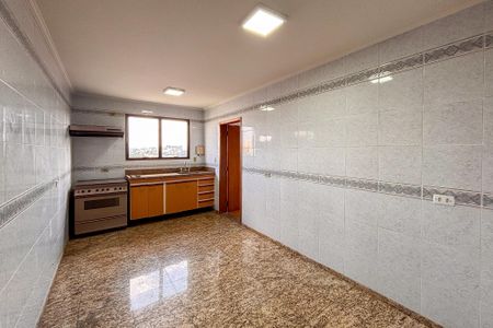 Apartamento para alugar com 200m², 3 quartos e 3 vagas Apartamento para alugar com 200m², 3 quartos e 3 vagasCozinha