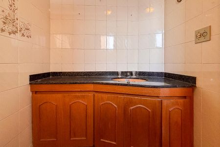 Apartamento para alugar com 200m², 3 quartos e 3 vagas Apartamento para alugar com 200m², 3 quartos e 3 vagasBanheiro da Suíte 2