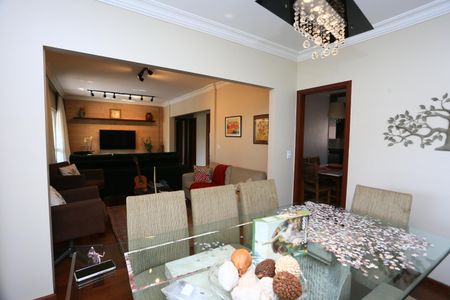 Apartamento à venda com 250m², 4 quartos e 4 vagasSala 