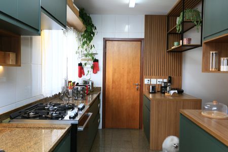 Apartamento à venda com 250m², 4 quartos e 4 vagascozinha