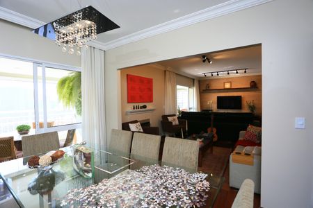 Apartamento à venda com 250m², 4 quartos e 4 vagasSala 