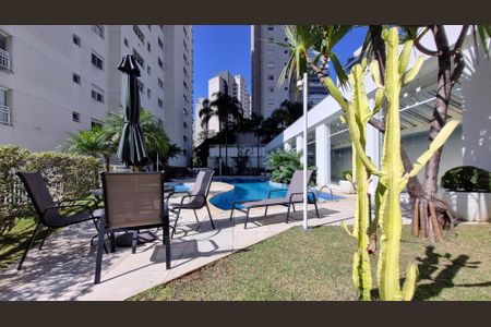 Apartamento à venda com 250m², 4 quartos e 4 vagasÁrea comum - Piscina