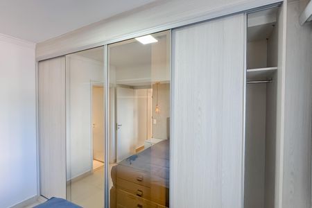 Apartamento à venda com 67m², 2 quartos e 1 vagaSuíte - Armários