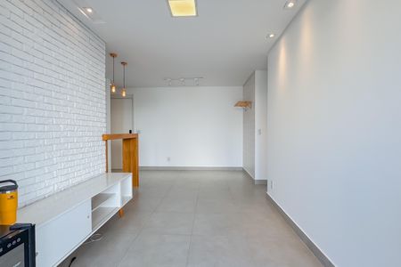 Apartamento à venda com 67m², 2 quartos e 1 vagaSala