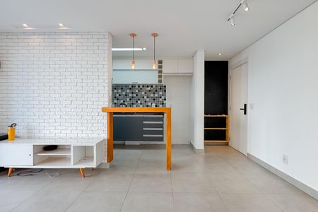 Apartamento à venda com 67m², 2 quartos e 1 vagaSala