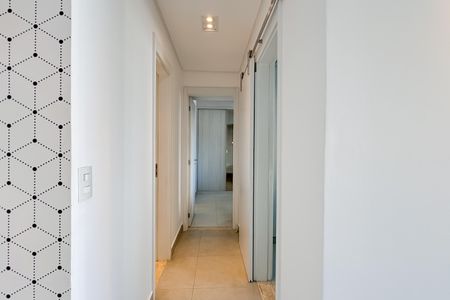 Apartamento à venda com 67m², 2 quartos e 1 vagaCorredor