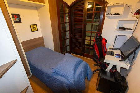 Casa à venda com 300m², 3 quartos e 4 vagasQuarto 2