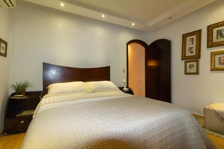 Casa à venda com 300m², 3 quartos e 4 vagasQuarto 1