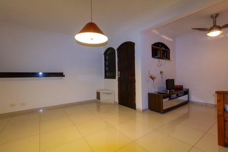 Casa à venda com 300m², 3 quartos e 4 vagasSala de jogos