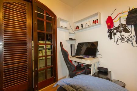Casa à venda com 300m², 3 quartos e 4 vagasQuarto 2
