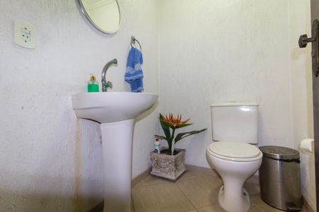 Casa à venda com 300m², 3 quartos e 4 vagasLavabo 2