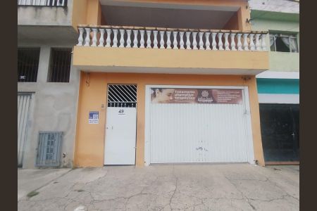 Casa para alugar com 80m², 3 quartos e sem vagaFachada