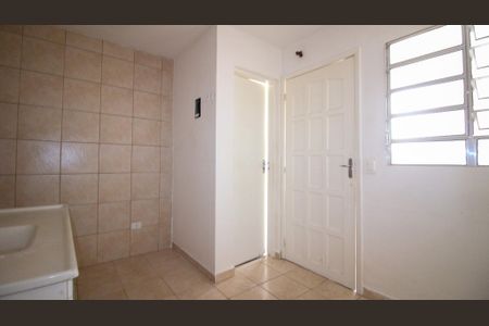 Cozinha de casa para alugar com 1 quarto, 40m² em Jardim Record, São Paulo