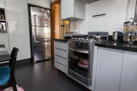 Apartamento à venda com 96m², 3 quartos e 2 vagasCozinha