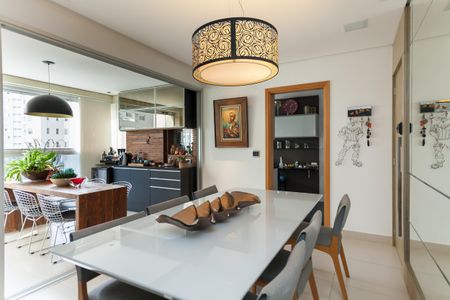 Apartamento à venda com 96m², 3 quartos e 2 vagasSala