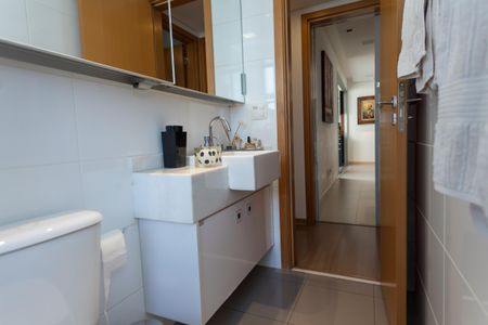 Apartamento à venda com 96m², 3 quartos e 2 vagasBanheiro Social