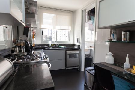 Apartamento à venda com 96m², 3 quartos e 2 vagasCozinha