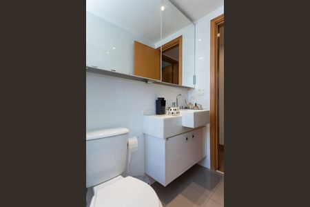 Apartamento à venda com 96m², 3 quartos e 2 vagasBanheiro Social