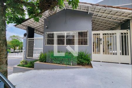 Casa de condomínio à venda com 127m², 3 quartos e 1 vagaFachada