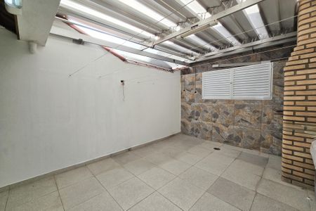 Casa de condomínio à venda com 127m², 3 quartos e 1 vagaÁrea de Serviço e Churrasqueira