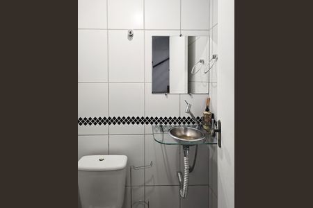 Casa de condomínio à venda com 127m², 3 quartos e 1 vagaLavabo