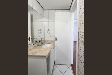 Casa de condomínio à venda com 127m², 3 quartos e 1 vagaBanheiro Social