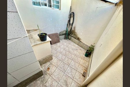 Casa à venda com 74m², 2 quartos e 2 vagas Casa à venda com 74m², 2 quartos e 2 vagasÁrea de Serviço