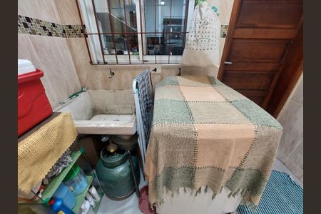 Casa para alugar com 80m², 2 quartos e 1 vagaÁrea de Serviço