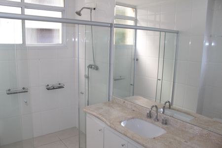 Apartamento à venda com 154m², 4 quartos e 1 vagaBanheiro 1