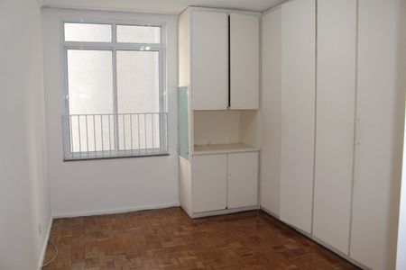 Apartamento à venda com 154m², 4 quartos e 1 vagaQuarto 1