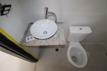 Banheiro de apartamento à venda com 1 quarto, 33m² em Parada Inglesa, São Paulo