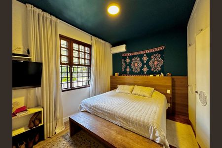 Casa à venda com 209m², 3 quartos e 2 vagasSuíte