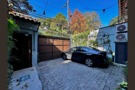 Casa à venda com 209m², 3 quartos e 2 vagasGaragem