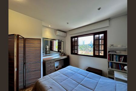 Casa à venda com 209m², 3 quartos e 2 vagasQuarto 1