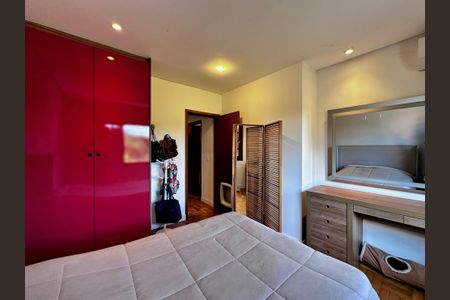 Casa à venda com 209m², 3 quartos e 2 vagasQuarto 1