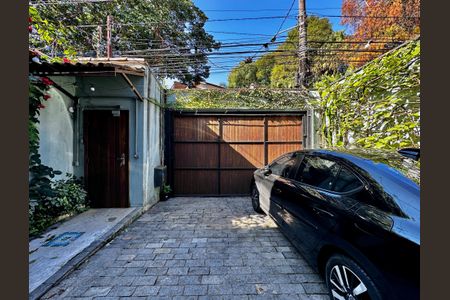 Casa à venda com 209m², 3 quartos e 2 vagasGaragem