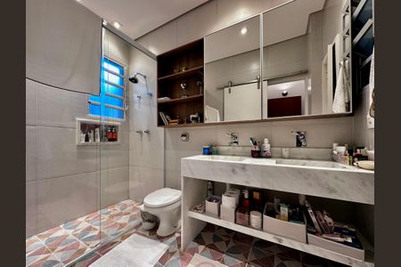 Casa à venda com 209m², 3 quartos e 2 vagasBanheiro da Suíte