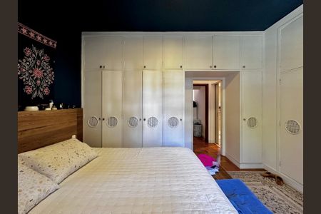 Casa à venda com 209m², 3 quartos e 2 vagasSuíte