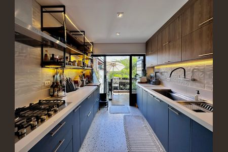 Casa à venda com 209m², 3 quartos e 2 vagasCozinha