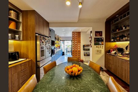 Casa à venda com 209m², 3 quartos e 2 vagasCozinha